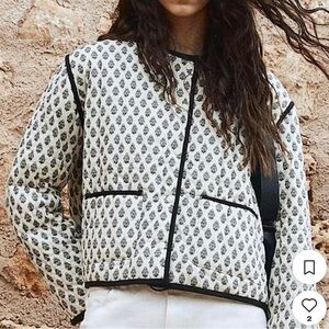 H&M Black and White Patterned Quilted Jacket